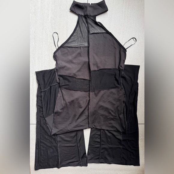 Black cut out sheer romper - Picture 5 of 10